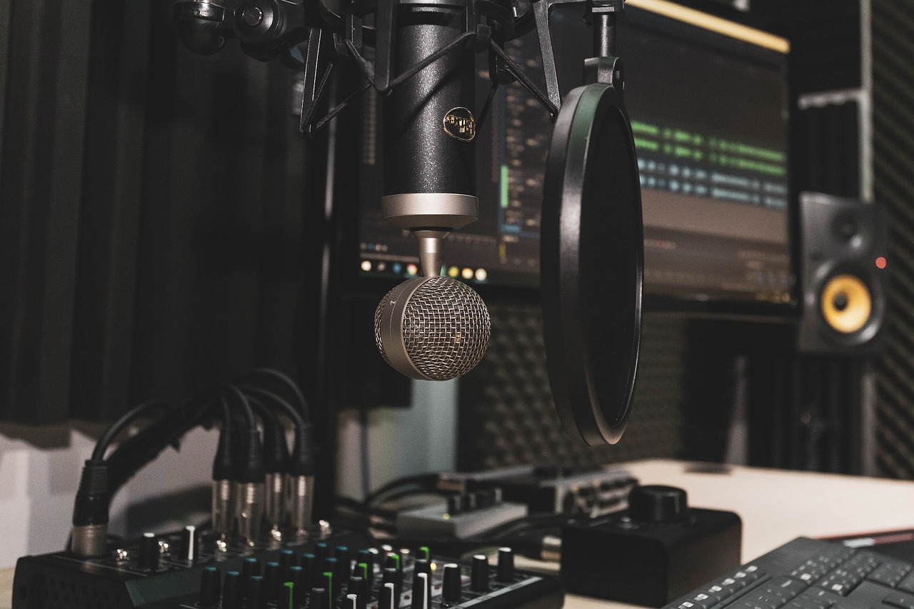 3 Ways to Enhance Your Podcasts with AI-Powered Audio Edits and Visual PDF Guides